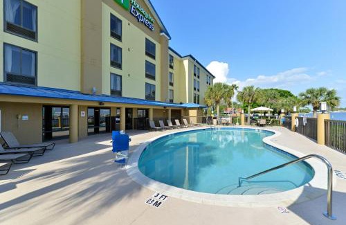 Rocky Point Hotel | Holiday Inn Express Hotel & Suites Tampa-Rocky Point Island by IHG