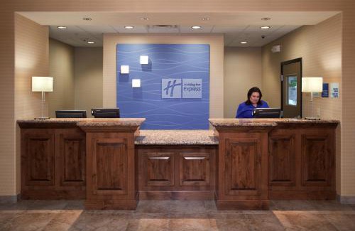 Silt Hotel | Holiday Inn Express Hotel & Suites Silt - Rifle by IHG