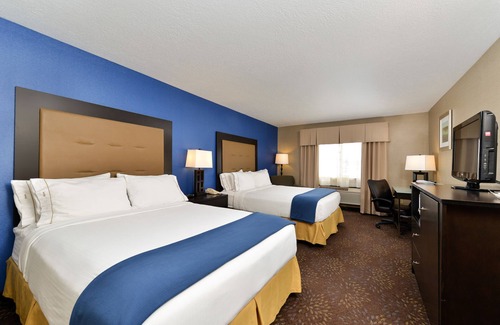 Charlotte Hotel | Holiday Inn Express Hotel & Suites Charlotte by IHG