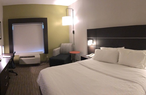 Decatur Hotel | Holiday Inn Express Hotel & Suites Decatur by IHG