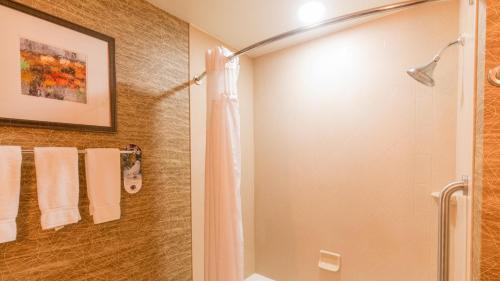 Elk City Hotel | Holiday Inn Express Hotel and Suites Elk City by IHG