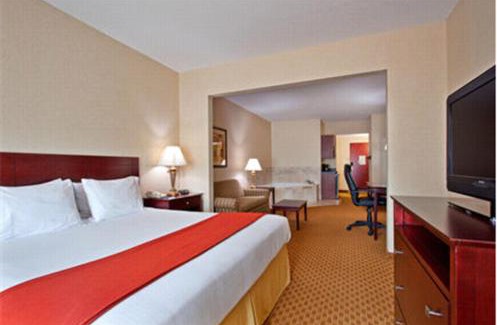 Harriman Hotel | Holiday Inn Express Hotel & Suites Harriman by IHG