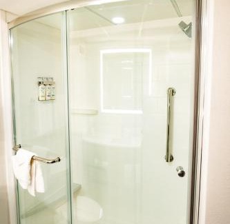 Powell Hotel | Holiday Inn Express Hotel & Suites Knoxville-North-I-75 Exit 112 by IHG
