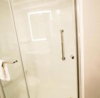 Powell Hotel | Holiday Inn Express Hotel & Suites Knoxville-North-I-75 Exit 112 by IHG