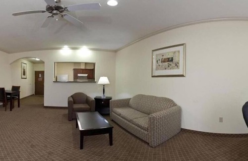 La Porte Hotel | Holiday Inn Express Hotel & Suites La Porte, an IHG Hotel