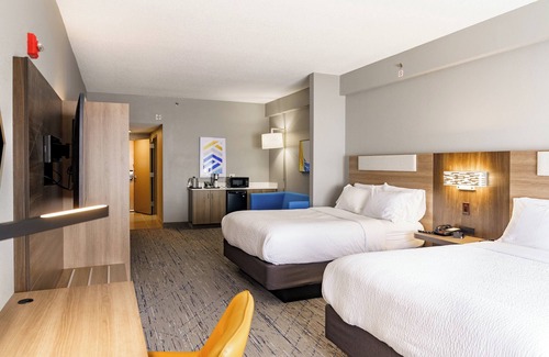 Southwest Raleigh Hotel | Holiday Inn Express Hotel & Suites Raleigh SW NC State by IHG