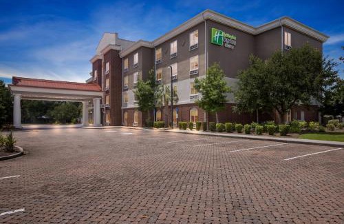Windsor Forest Hotel | Holiday Inn Express Hotel & Suites Savannah Midtown by IHG