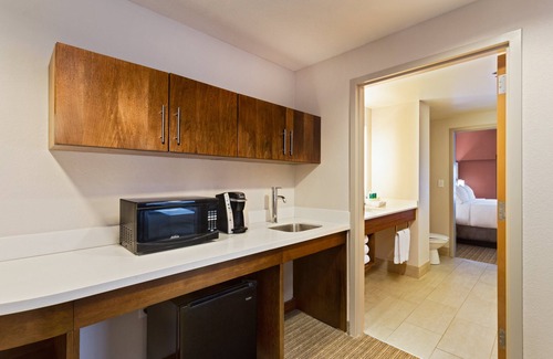 Tavares Hotel | Holiday Inn Express Hotel & Suites Tavares - Leesburg by IHG