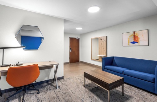 Van Wert Hotel | Holiday Inn Express Hotel & Suites Van Wert by IHG