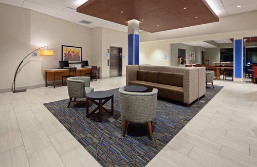 Ventura Hotel | Holiday Inn Express Hotel & Suites Ventura by IHG