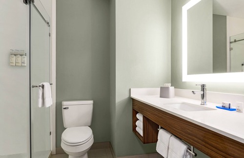 Waycross Hotel | Holiday Inn Express Hotel & Suites Waycross by IHG