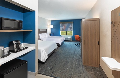Webster Hotel | Holiday Inn Express Hotel & Suites - Houston Space Center by IHG