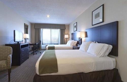 Grants Hotel | Holiday Inn Express Hotels Grants - Milan by IHG