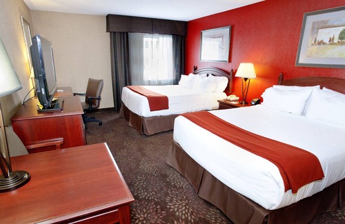 Jamestown Hotel | Holiday Inn Express Jamestown by IHG