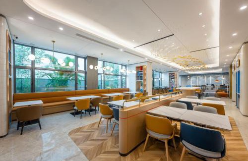 Jianghai Qu Hotel | Holiday Inn Express Jiangmen East Station by IHG