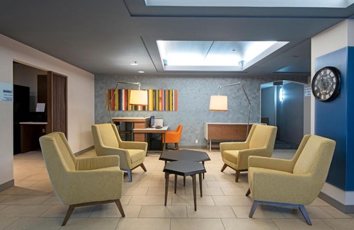 Kamloops Hotel | Holiday Inn Express Kamloops by IHG