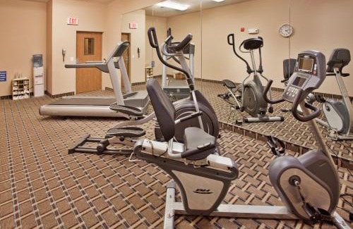 Kansas City Hotel | Holiday Inn Express Kansas City Liberty Missouri by IHG
