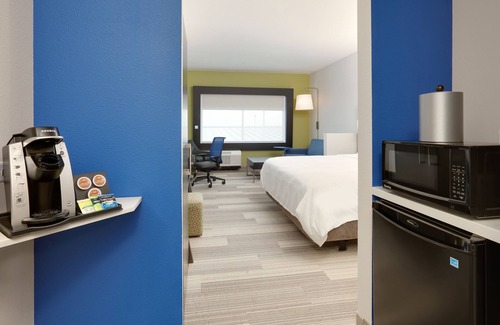 Kermit Hotel | Holiday Inn Express Kermit by IHG
