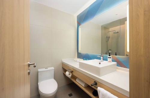 Kunshan Hotel | Holiday Inn Express Kunshan Yushan by IHG