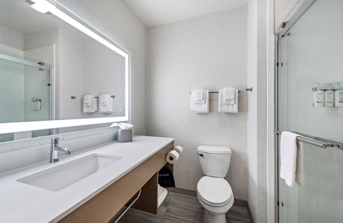 La Mesa Hotel | Holiday Inn Express La Mesa Near SDSU by IHG