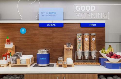 Lapeer Hotel | Holiday Inn Express Lapeer by IHG