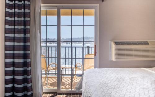 Le Claire Hotel | Holiday Inn Express Le Claire Riverfront-Davenport by IHG