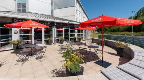 Leigh Hotel | Holiday Inn Express Leigh - Sports Village by IHG