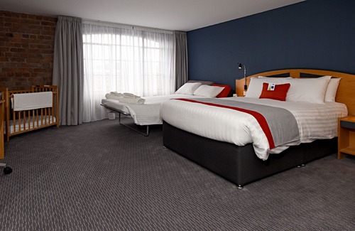 The Docks Hotel | Holiday Inn Express Liverpool-Albert Dock, an Ihg Hotel