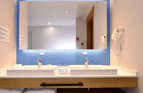 Luoyang Hotel | Holiday Inn Express Luanchuan by IHG
