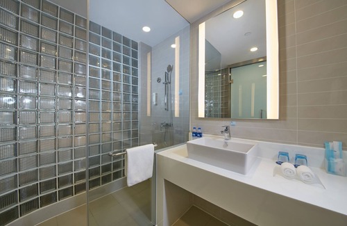 Luolong Hotel | Holiday Inn Express Luoyang City Center by IHG