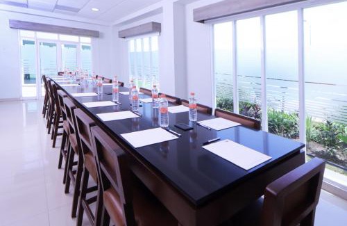 Manzanillo Hotel | Holiday Inn Express Manzanillo by IHG