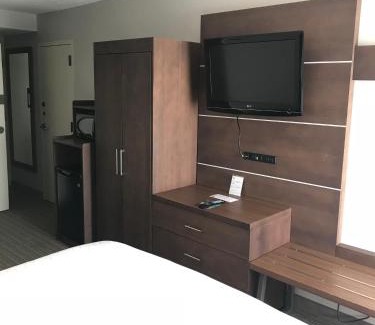 New Pathways Hotel | Holiday Inn Express Memphis Medical Center - Midtown by IHG