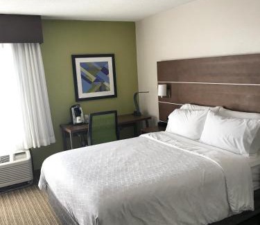 New Pathways Hotel | Holiday Inn Express Memphis Medical Center - Midtown by IHG