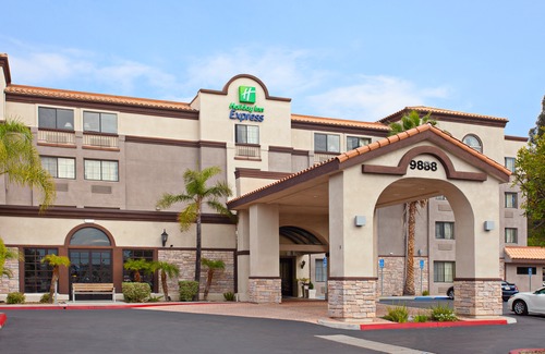 Scripps Ranch Hotel | Holiday Inn Express Mira Mesa San Diego, an Ihg Hotel