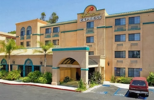 Scripps Ranch Hotel | Holiday Inn Express Mira Mesa San Diego, an Ihg Hotel