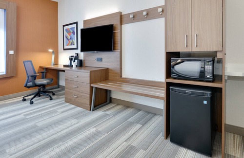 Mitchell Hotel | Holiday Inn Express Mitchell by IHG