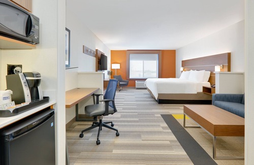Mitchell Hotel | Holiday Inn Express Mitchell by IHG