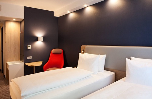 Furstenfeldbruck District Hotel | Holiday Inn Express Munich Olching by IHG
