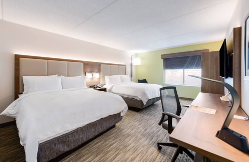 Naperville Hotel | Holiday Inn Express Naperville by IHG
