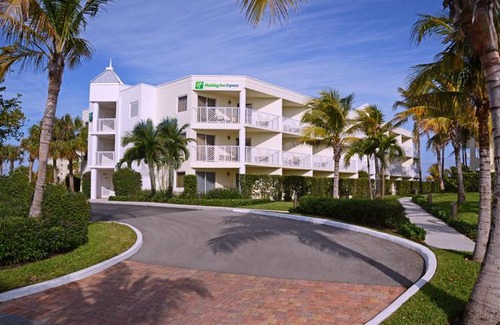 Juno Beach Hotel | Holiday Inn Express North Palm Beach-Oceanview