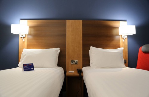Nuneaton Hotel | Holiday Inn Express Nuneaton by IHG
