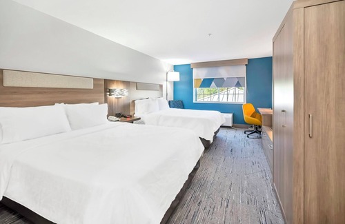 Palestine Hotel | Holiday Inn Express Palestine by IHG