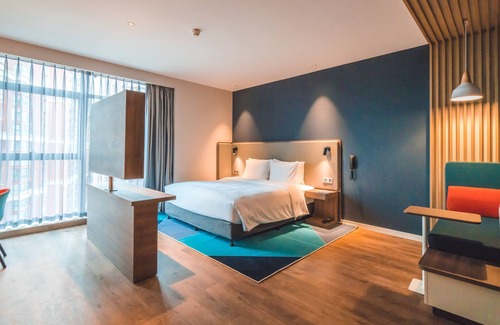 Chengdu Hotel | Holiday Inn Express Pengzhou Downtown by IHG