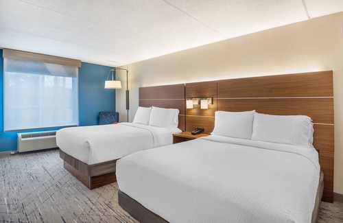 Petersburg Hotel | Holiday Inn Express Petersburg by IHG