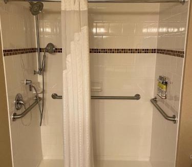 Old City Hotel | Holiday Inn Express Philadelphia Penn's Landing by IHG