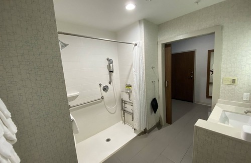 Pineville Hotel | Holiday Inn Express Pineville-Alexandria Area by IHG