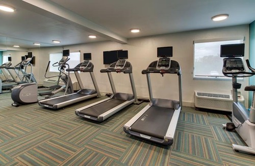 Pittston Hotel | Holiday Inn Express Pittston - Scranton Airport