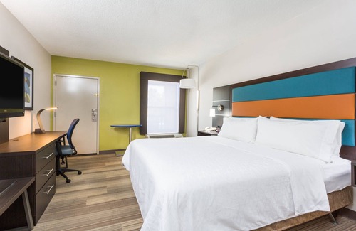 Plymouth Hotel | Holiday Inn Express Plymouth by IHG