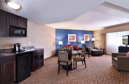 Port Hueneme Hotel | Holiday Inn Express Port Hueneme by IHG