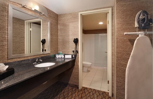 Port Hueneme Hotel | Holiday Inn Express Port Hueneme by IHG